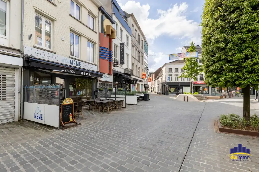 Overname horecazaak in drukke winkelstraat te Aalst foto 3