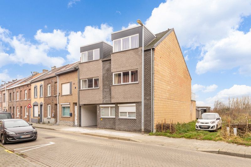 Trendy en energiezuinig appartement met 2 slaapkamers, terras, berging en carport foto 25