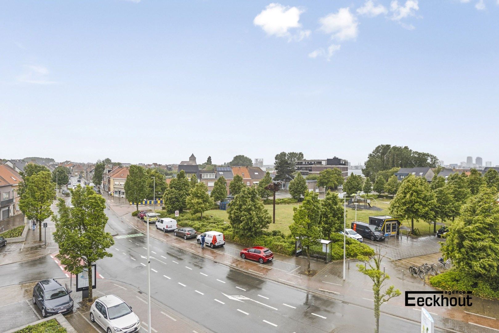 Instapklaar duplexappartement met grote terrassen en mooi open zicht! foto 4