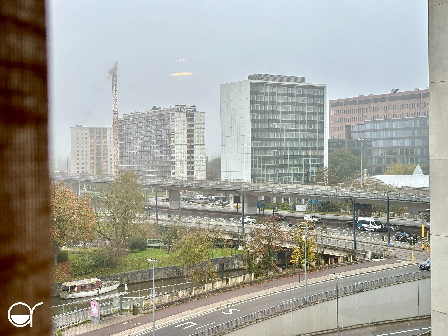 Hoekappartement met 2 ruime kamers en zicht op het water. foto 16