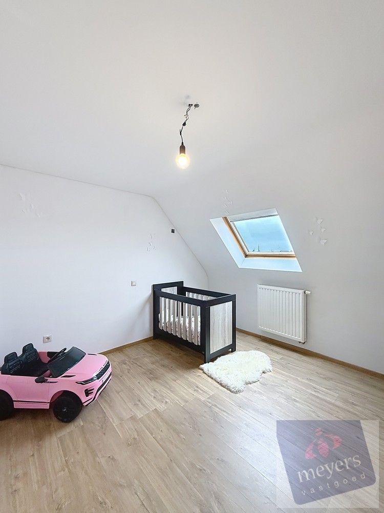 Handelspand met woonst – Naamsesteenweg 27, Sint-Truiden foto 18