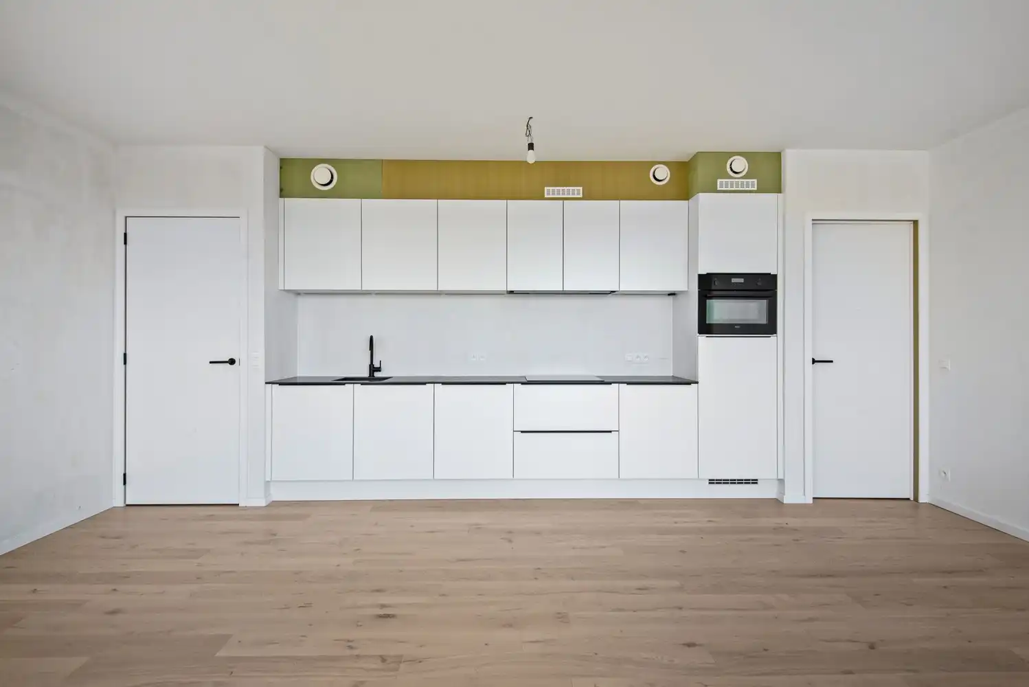 Stijlvol appartement met ruim overdekt terras in De Lesselier foto 4