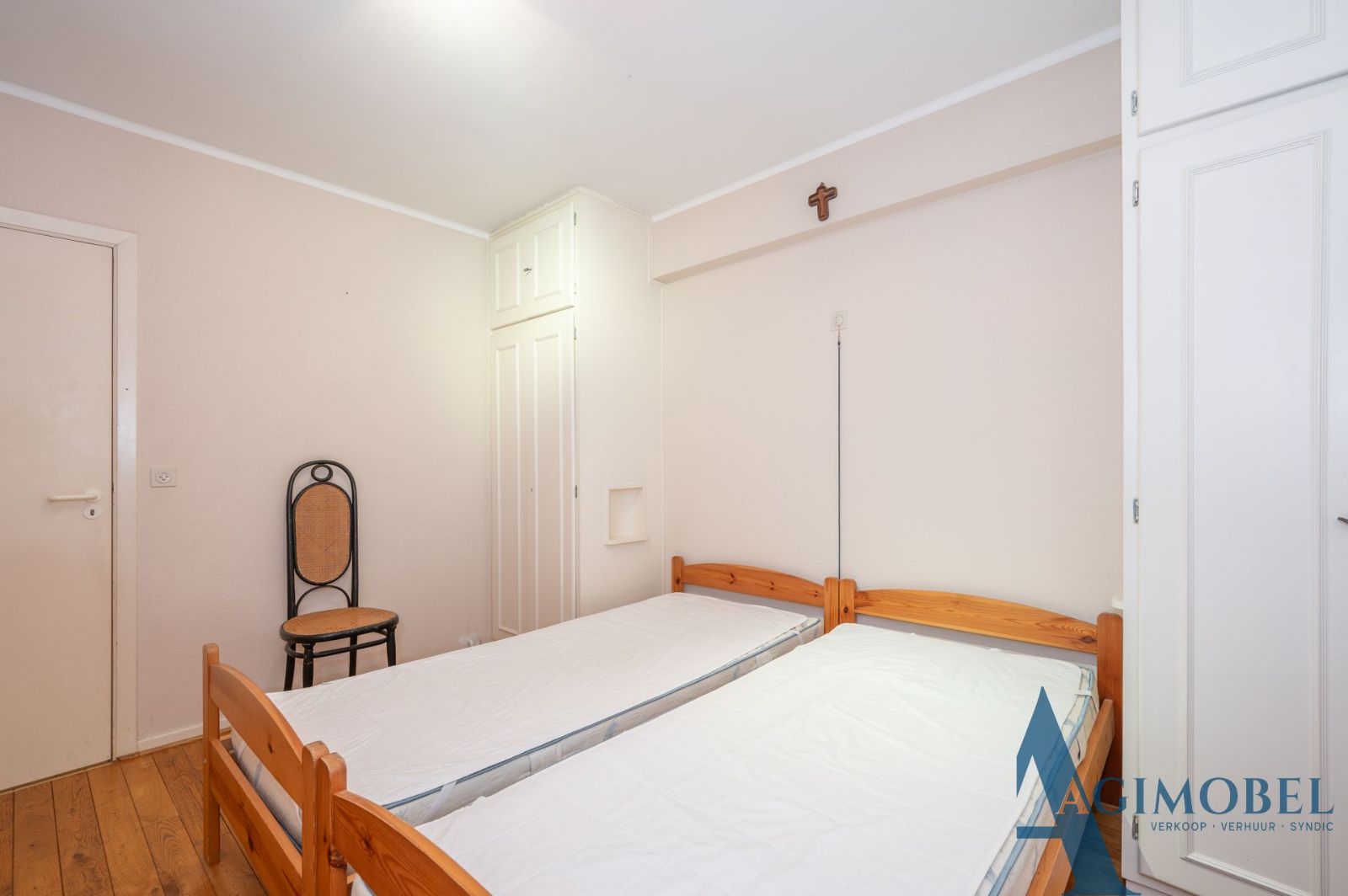 Ruim 2-Slaapkamer Appartement nabij Zeedijk & Shopping hart van Knokke foto 9