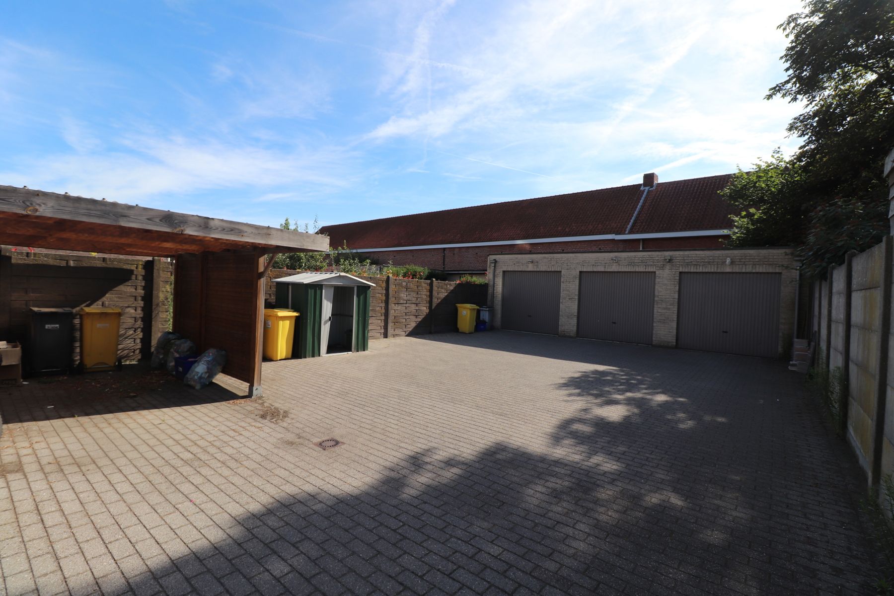 Een appartement op de 1ste verdieping achteraan met 1 slaapkamer en terras. foto 11