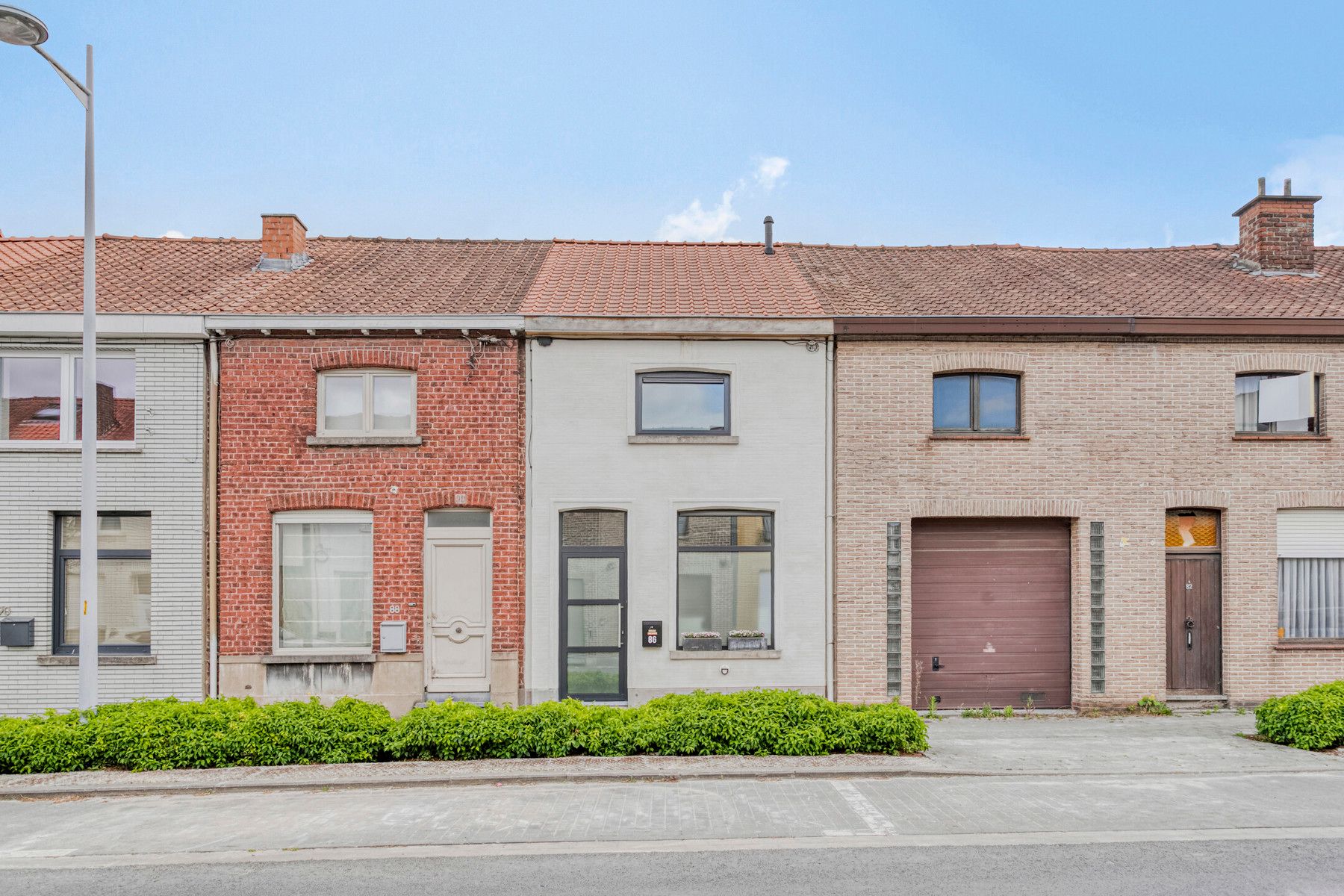 Volledig gerenoveerde stadswoning met tuin en EPC-label A foto {{pictureIndex}}
