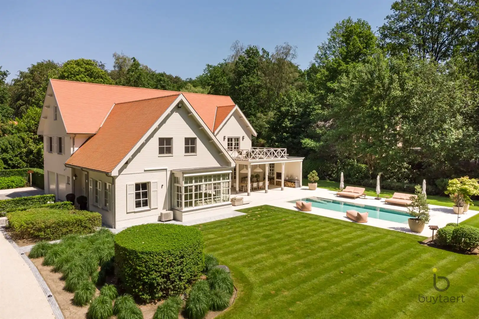 Knappe long island villa te Schilde op 3.280m²! foto 5