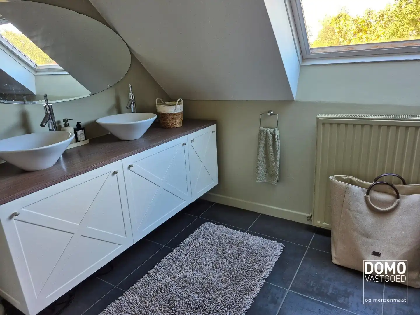 Warme gezinswoning met prachtige tuin in hartje Kortessem foto 11