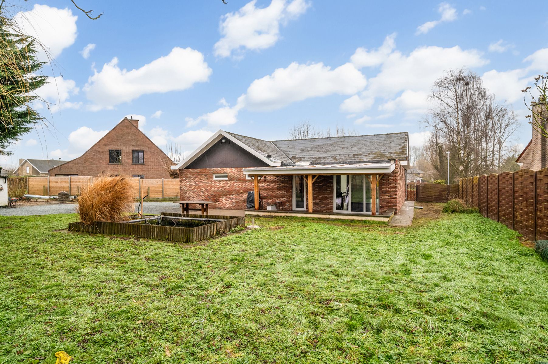 Gerenoveerde bungalow met 3 SLP in landelijke omgeving foto {{pictureIndex}}