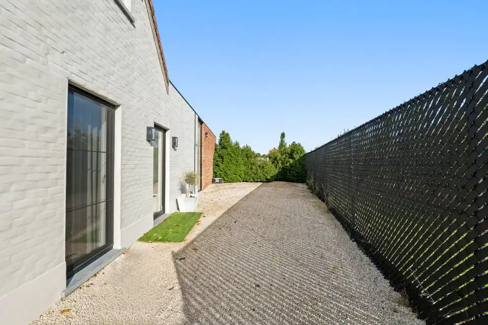 UNIEKE LUXUEUZE VILLA OP EEN PRACHTIG PERCEEL VAN 28A50CA IN SINT-TRUIDEN foto 48
