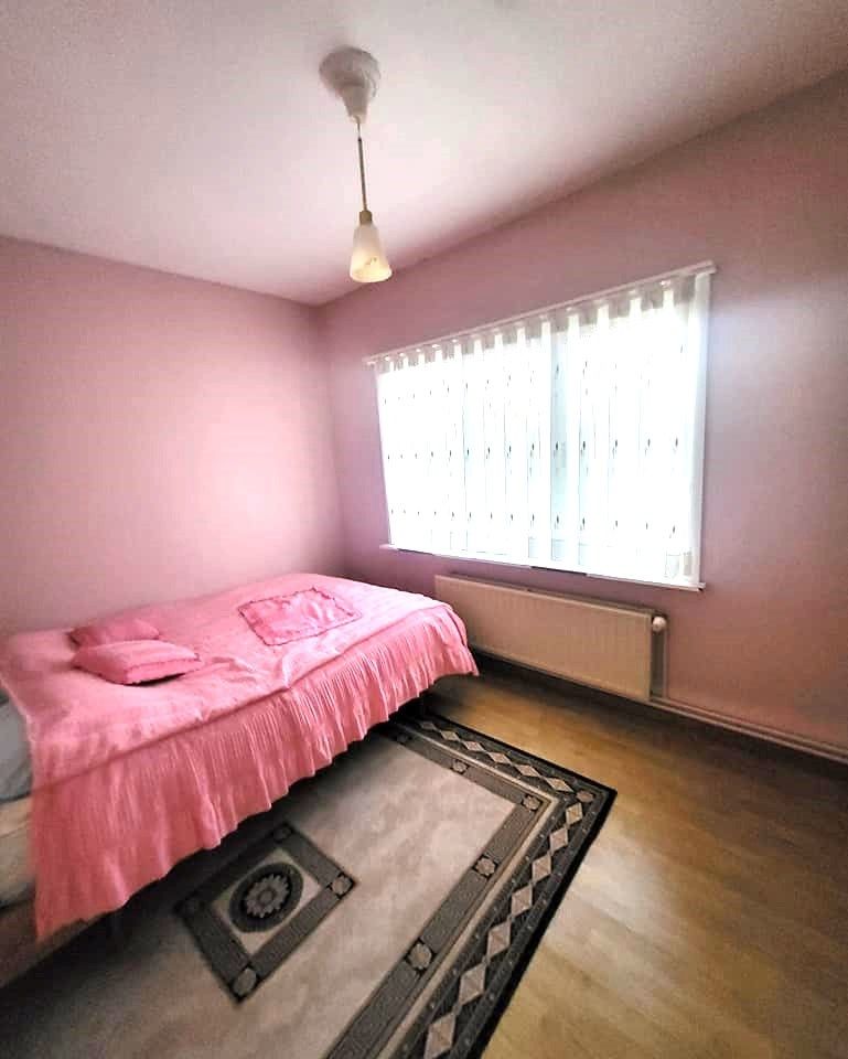 Depot met ruim bovenliggend appartement. foto 15