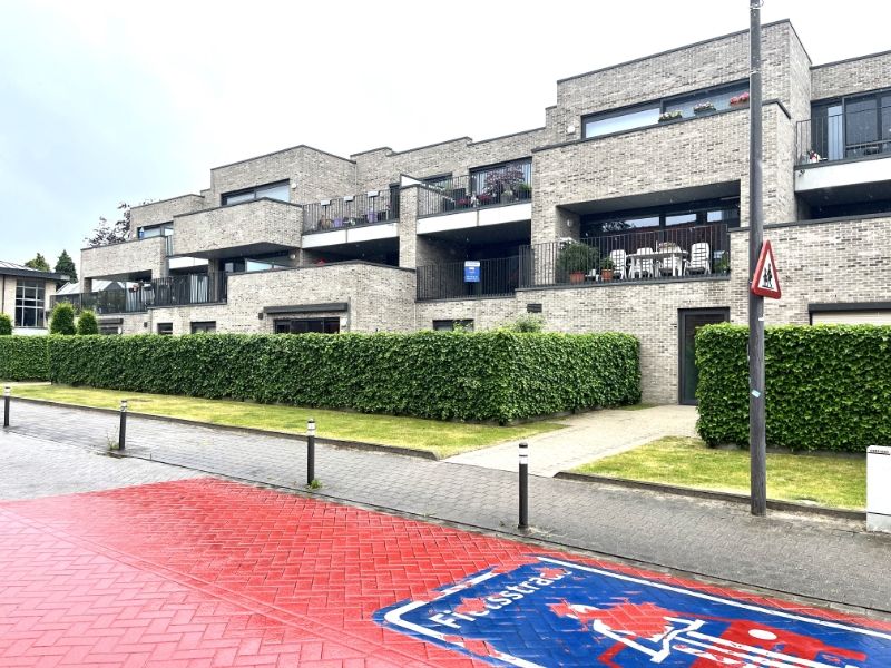 2 slpk app met staanplaats in rustige Residentie foto {{pictureIndex}}