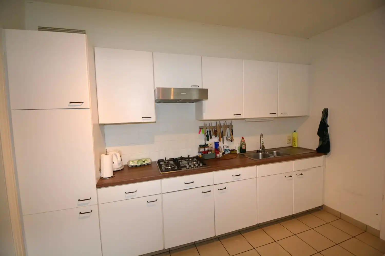 CHARMANTE WONING MET 2 SLK EN RIANTE TUIN! foto 6