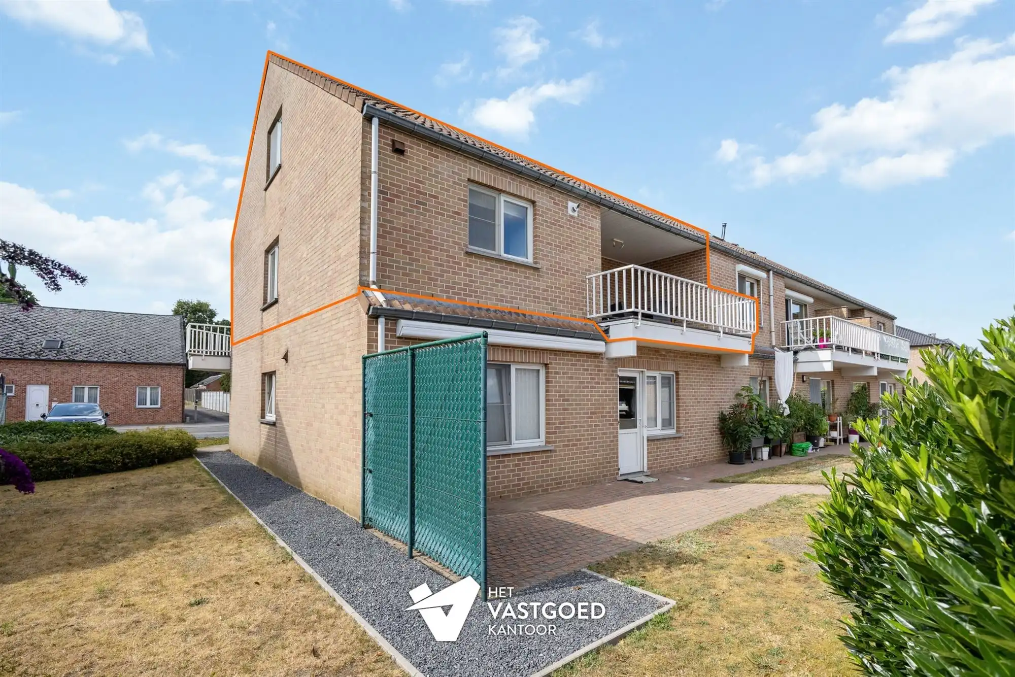 ZEER RUIM DUPLEX APPARTEMENT VAN 159 M² MET ZEER PRAKTISCHE INDELING EN KWALITATIEVE AFWERKING foto 2