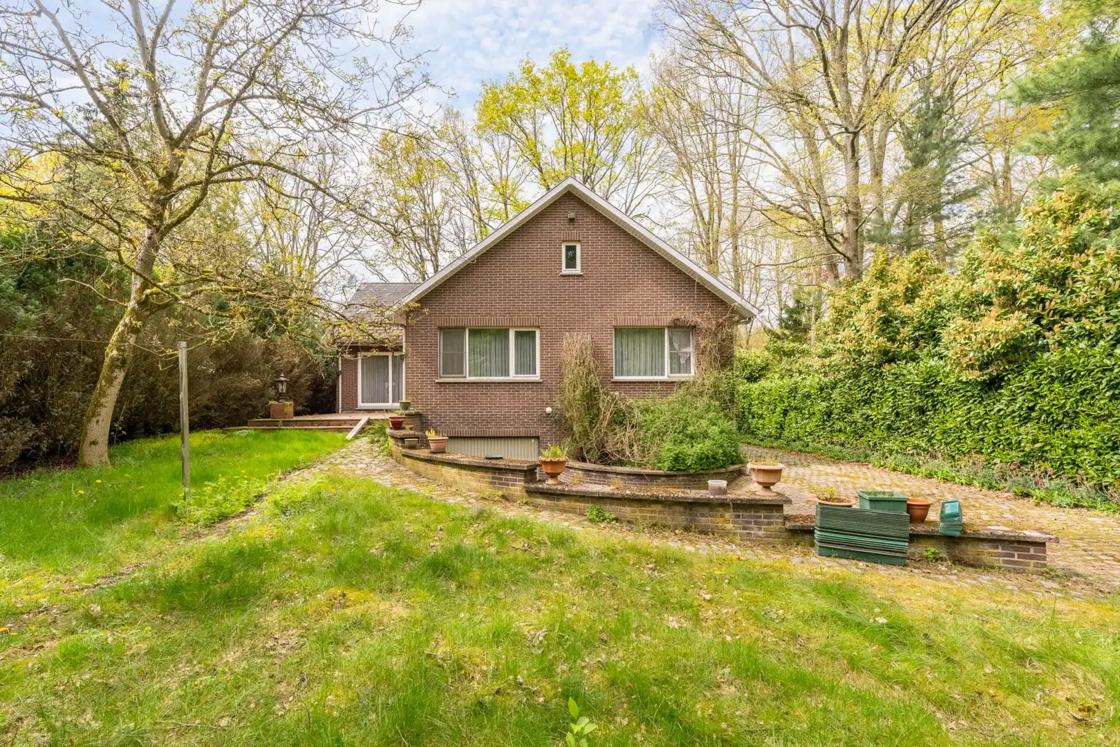 Ruime open bebouwing met 6 slaapkamers op een perceel van 13a 44ca foto 32