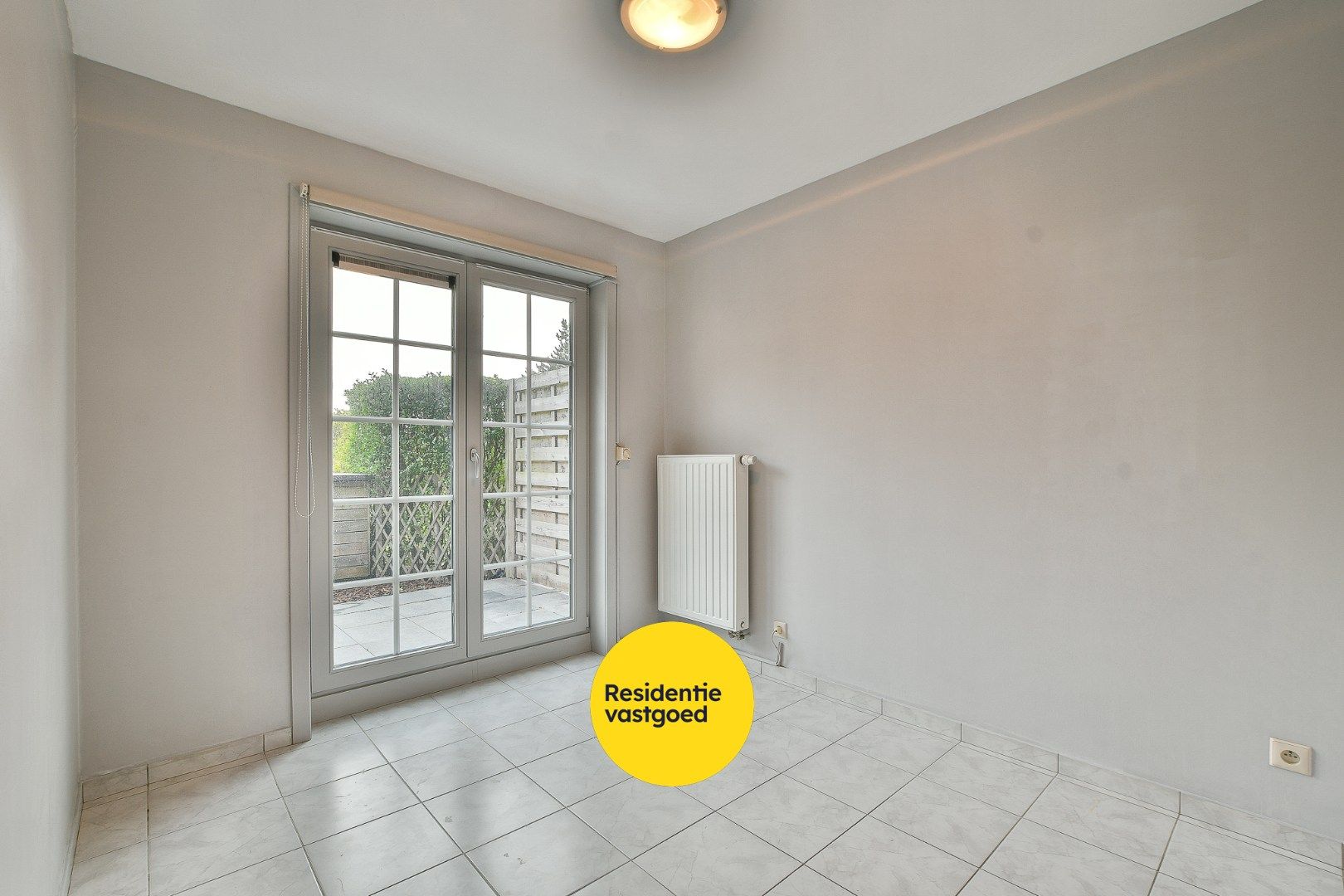 Modern gelijkvloers appartement met 2 slaapkamers– op slechts 500m van strand en zee! foto 16