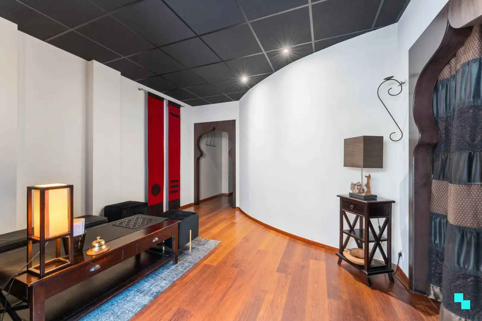 Kantoor met woonst en privé-parking te Roeselare foto 6