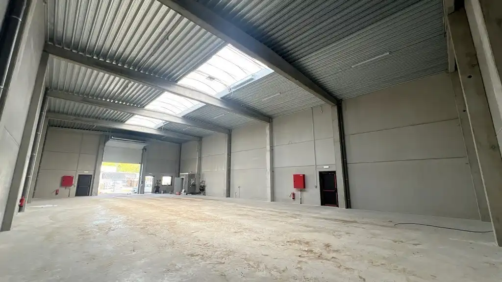 Nieuwbouw magazijn te huur in Durmakker Evergem foto 10