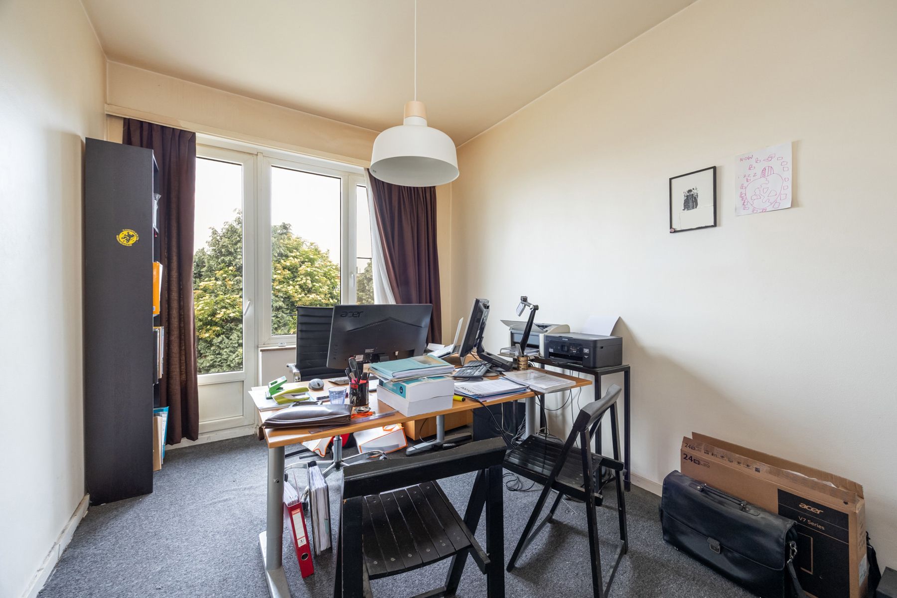 Appartementsgebouw in een rustige buurt foto 10