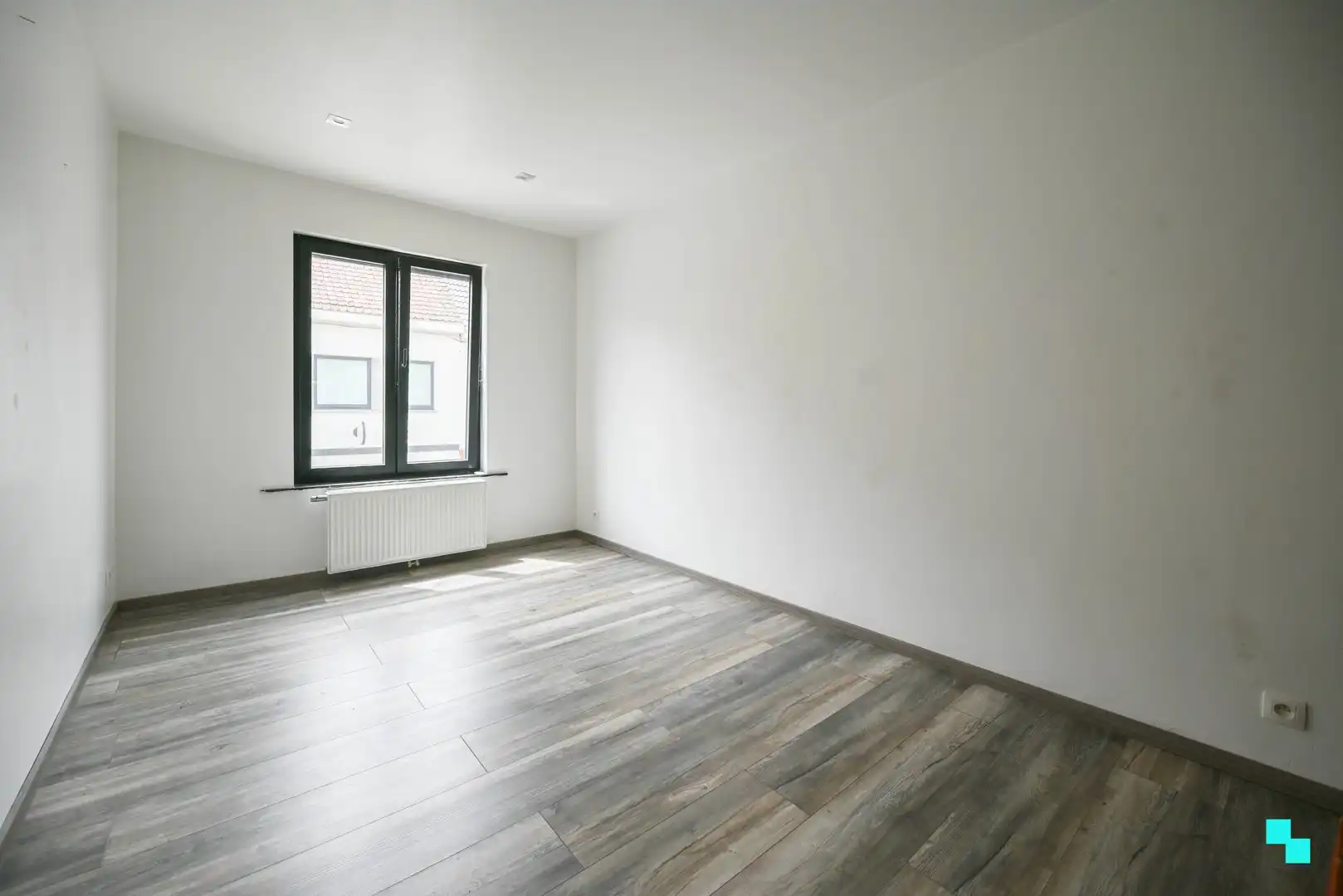 Ruime woning nabij centrum Bissegem foto 19