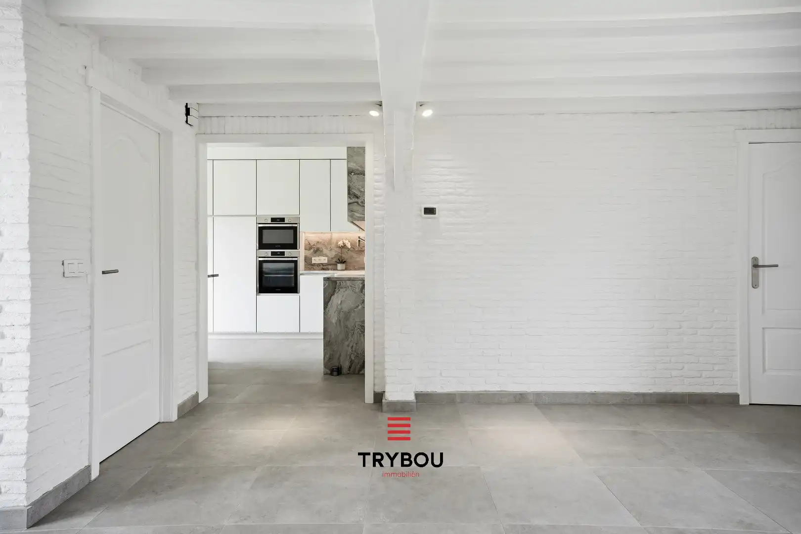 Ruime halfopen woning met 6 slaapkamers in Houthulst! foto 5