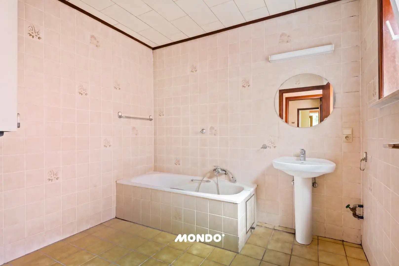 Veelzijdige rijwoning met tuin, binnenkoer en uitbouwmogelijkheden te Opwijk! foto 25