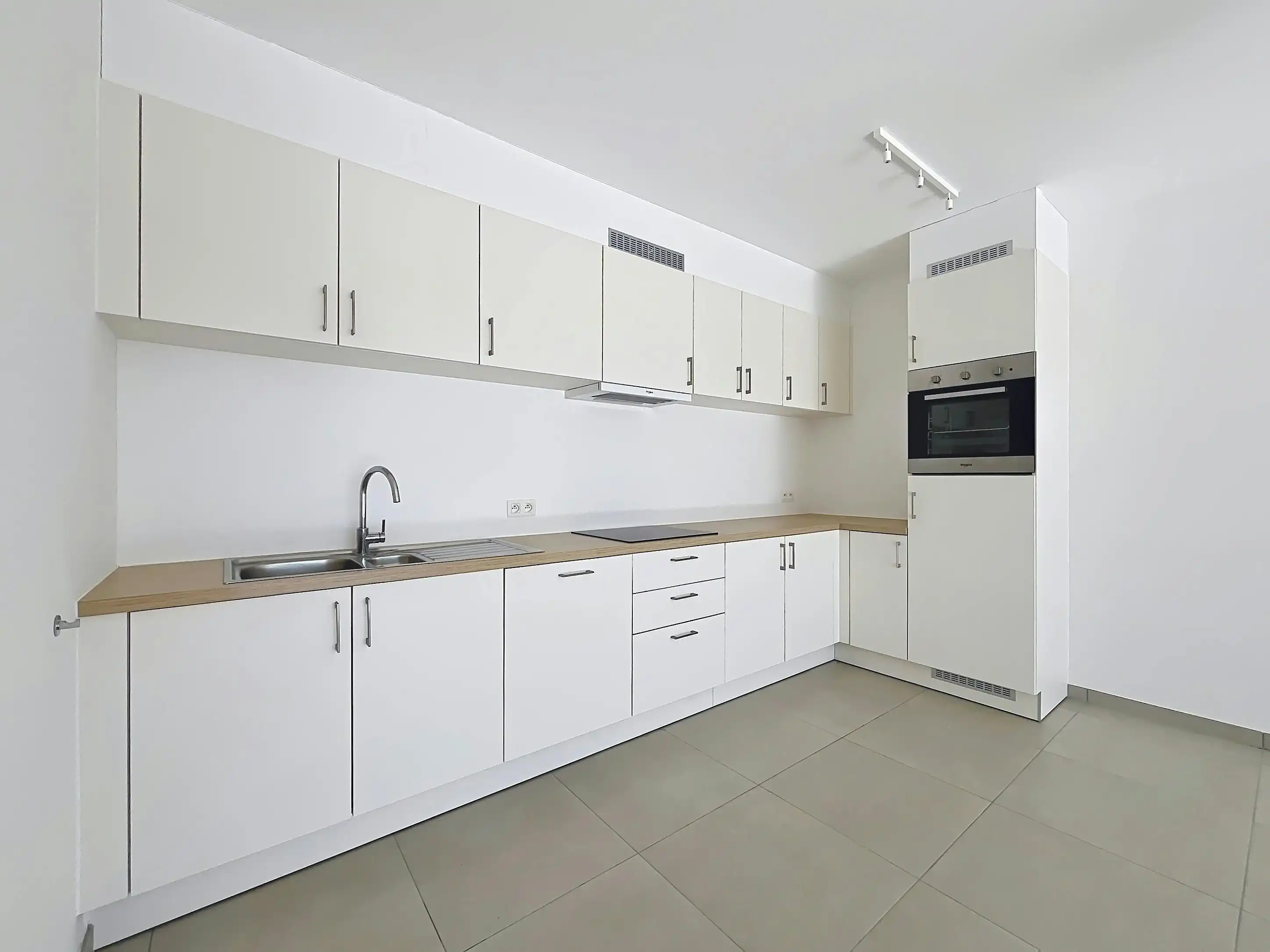 Appartement met twee slaapkamers in centrum Aalter foto 4