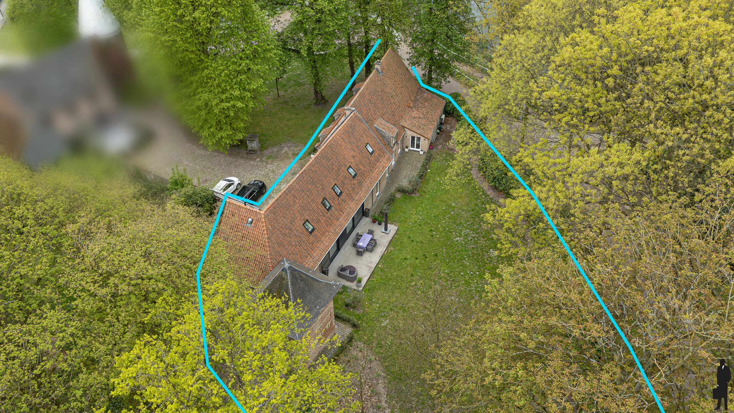 Uitzonderlijk kasteelhoeve in het park van Kasteel Wissekerke. foto 68