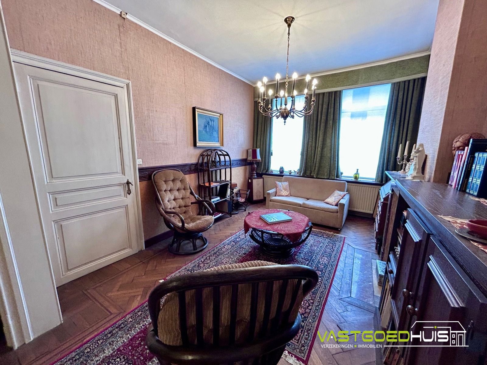 Karaktervolle, gesloten bebouwing met tuin en garage! foto 7