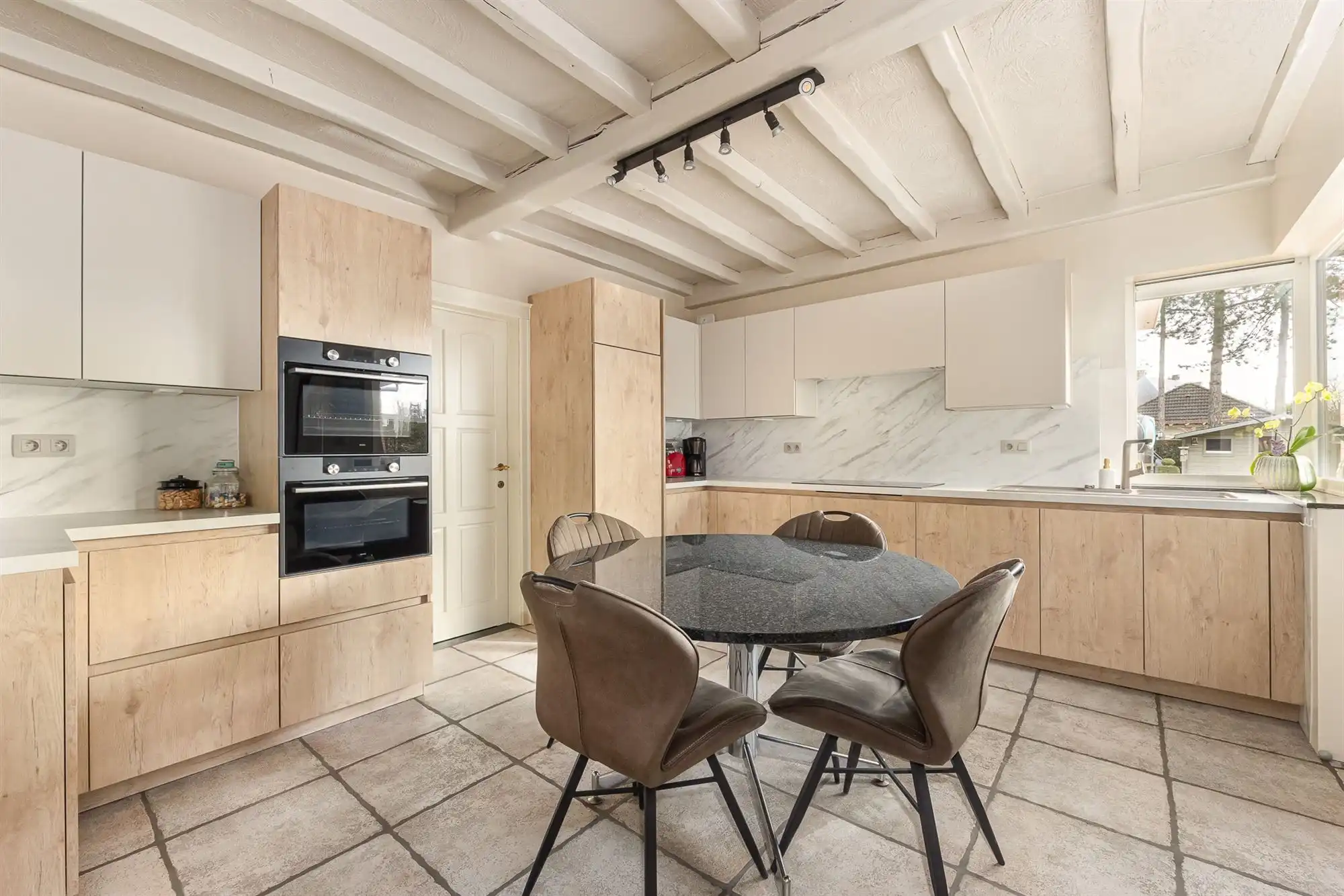 Instapklare woning met tuin in Beerzel foto 7