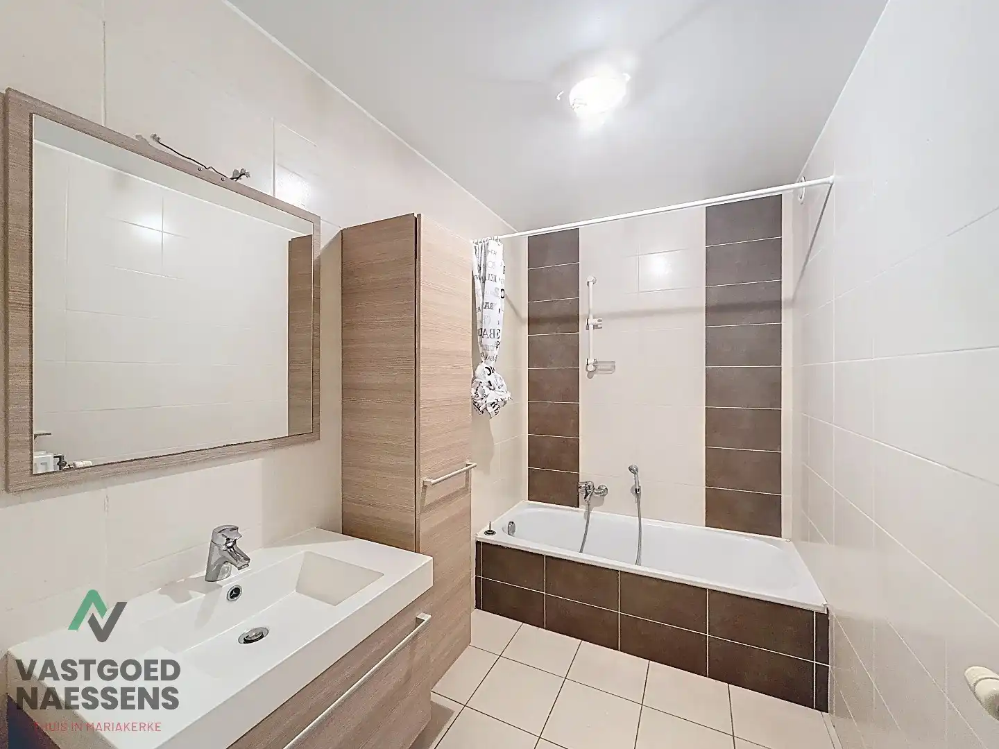 1 SLPK APP MET 2 TERRASSEN VLAKBIJ ZEEDIJK foto 15