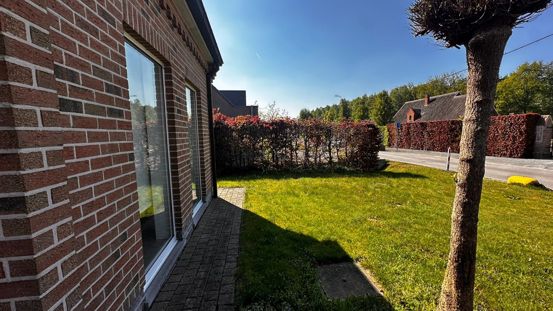 Ruime halfopen bebouwing met tuin, garage en 4 slaapkamers in Lokeren foto 7