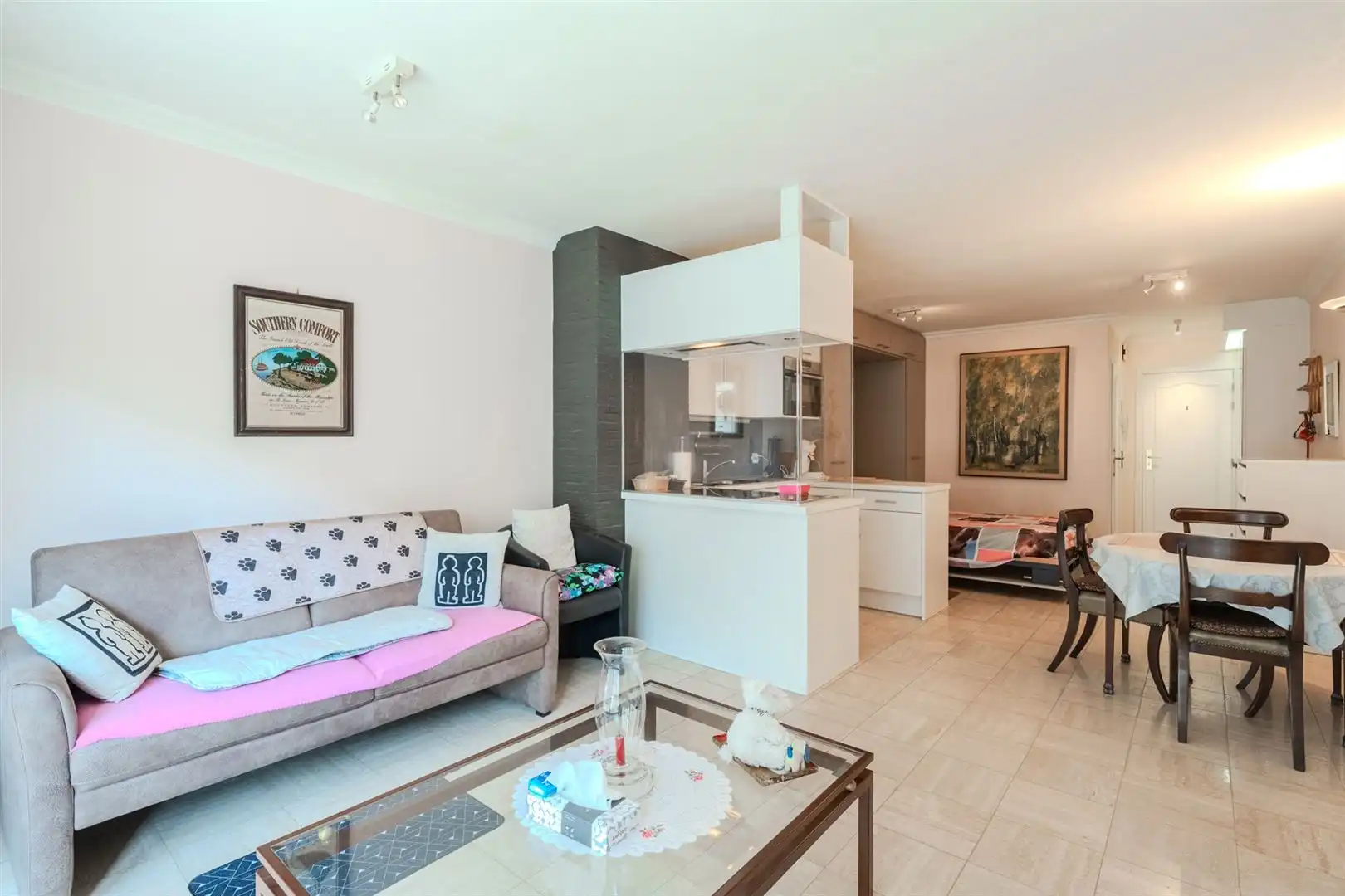 instapklare studio foto {{pictureIndex}}