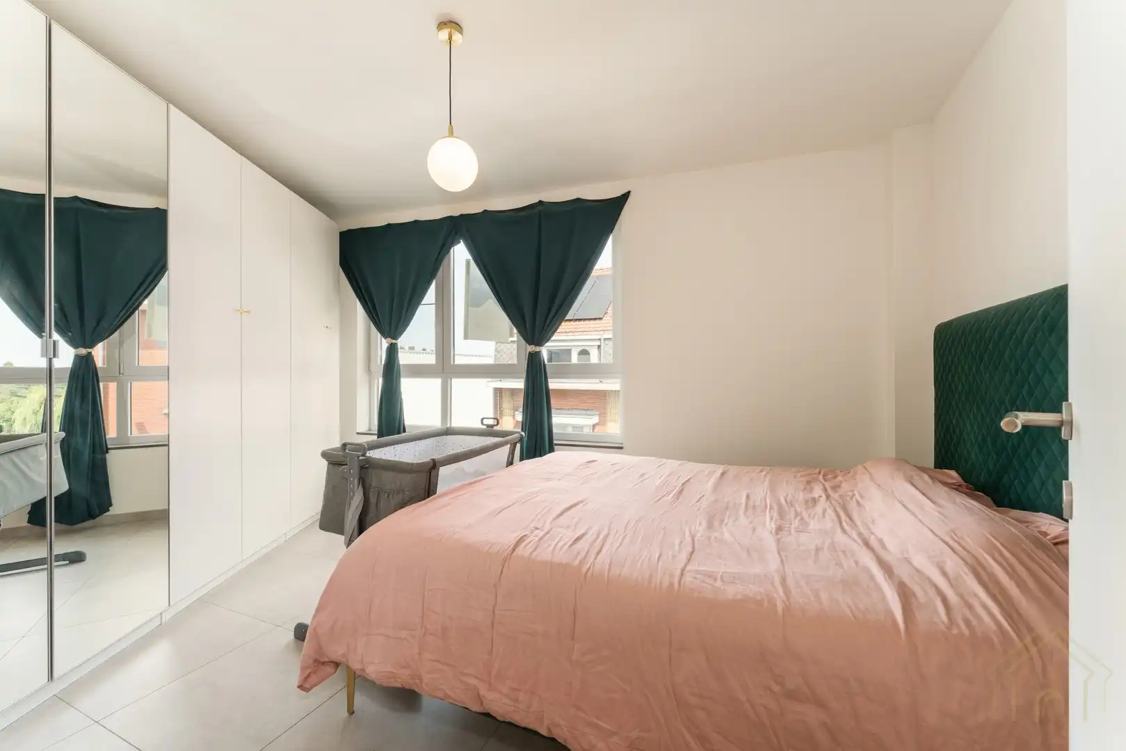 Recent en instapklaar appartement met drie slaapkamers en zonnig terras in hartje Menen foto 7