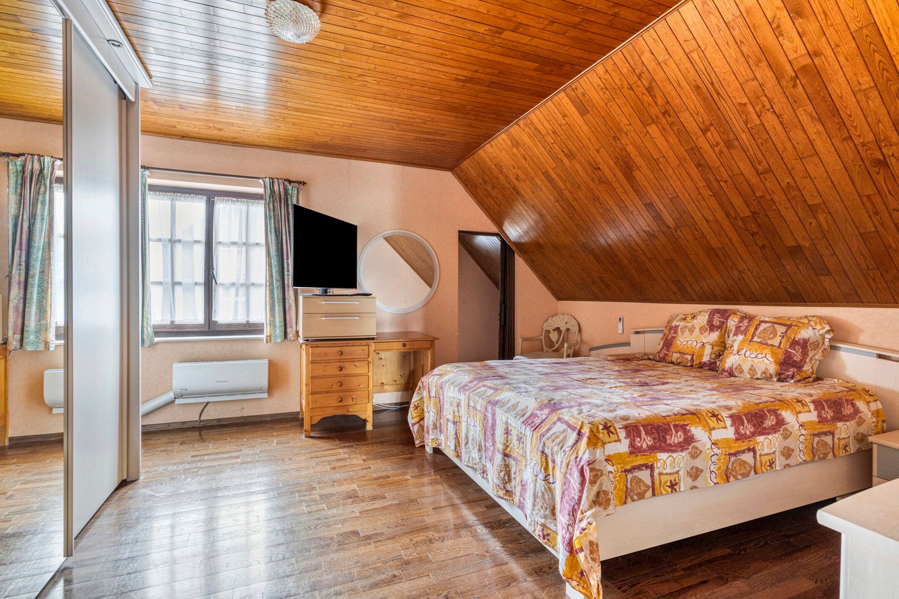 Ruime Villa te Hombeek foto 10