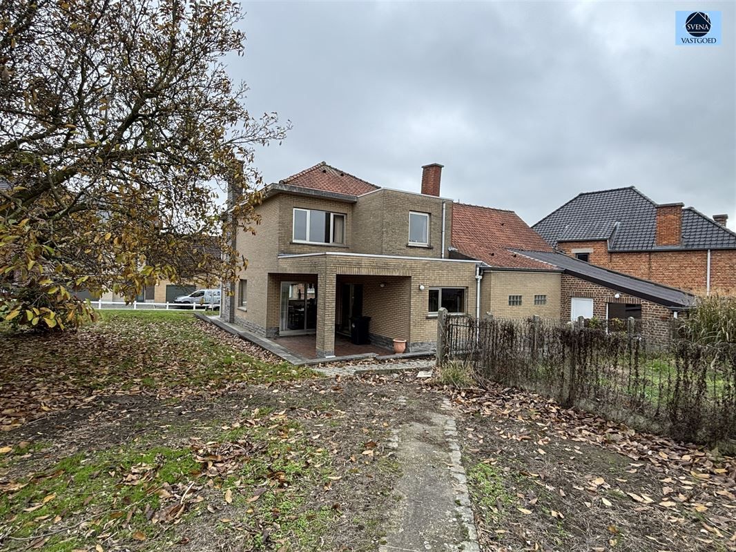 KARAKTERVOLLE HALFOPEN BEBOUWING MET 3 SLAAPKAMERS EN TUIN foto 13