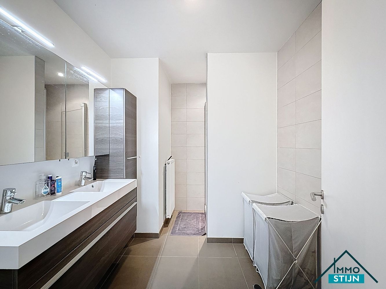 Instapklaar gelijkvloers appartement met tuin foto 8