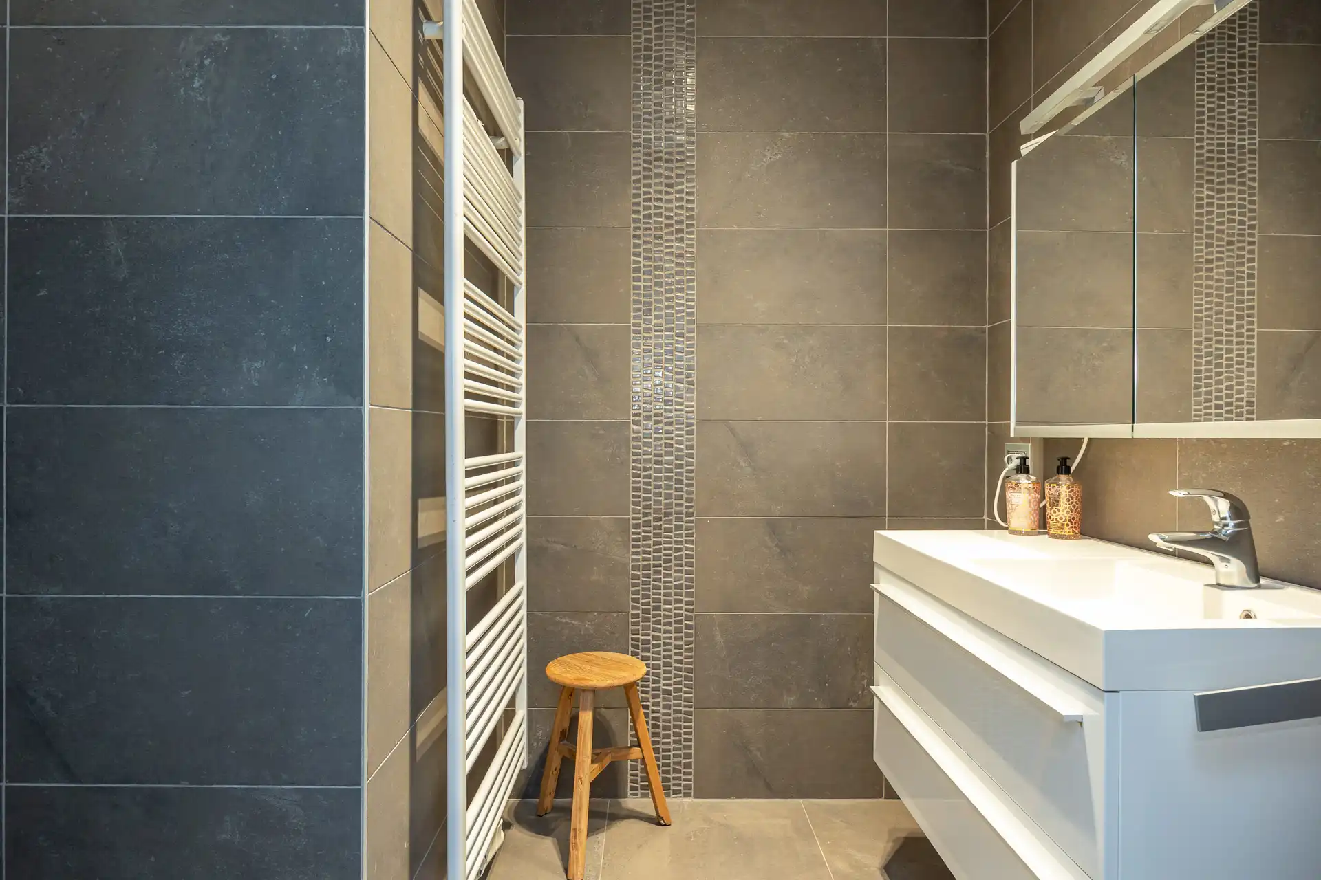 Exclusieve, strakke luxevilla met indrukwekkend basement in groene topwijk van Grimbergen foto 17