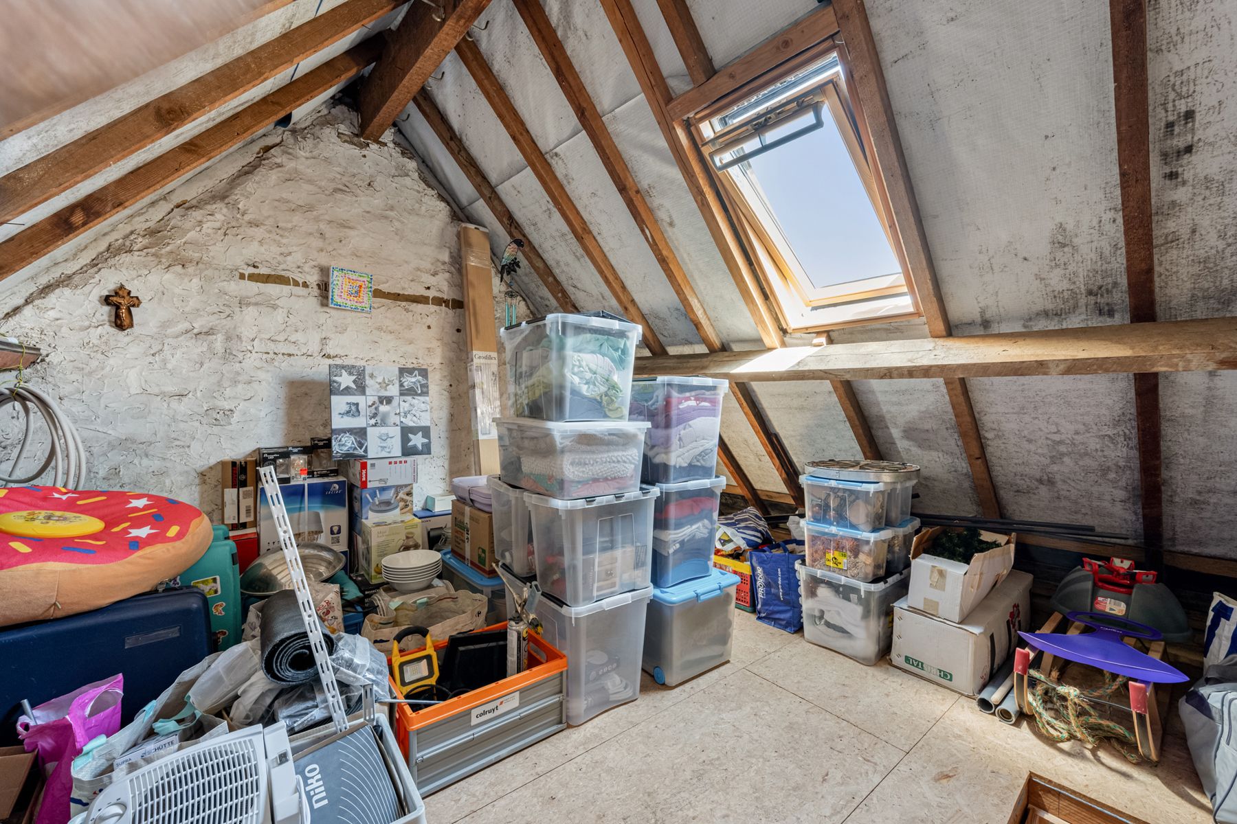 Verder af te werken stadswoning met garage op toplocatie foto 17