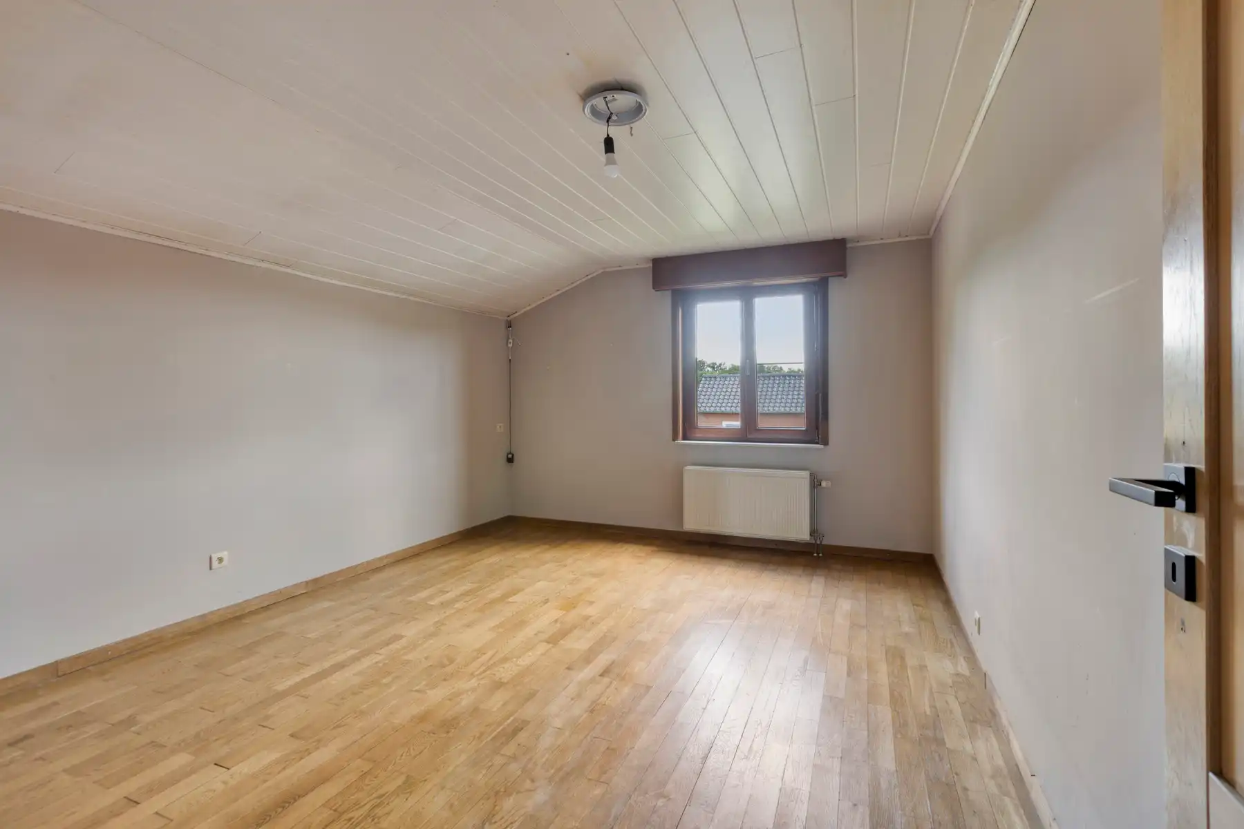 Villa met 4 slaapkamers op perceel van 14a 60ca.  foto 22