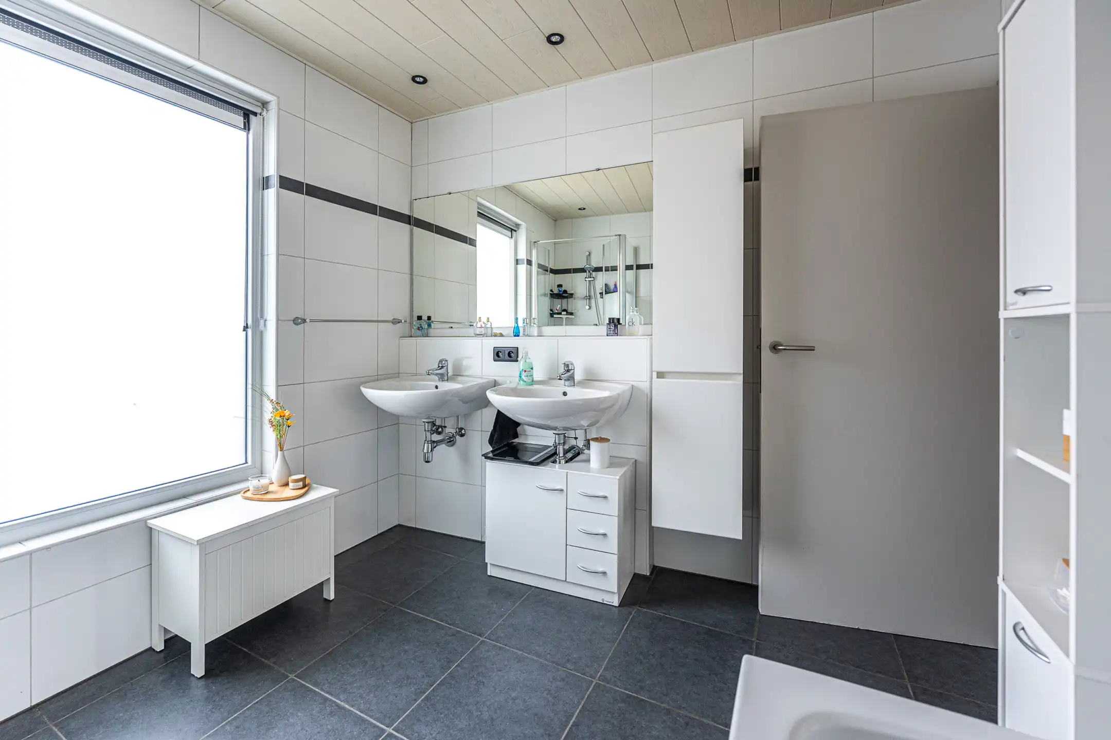 Instapklare woning met 3 slpk, terras en tuintje foto 23