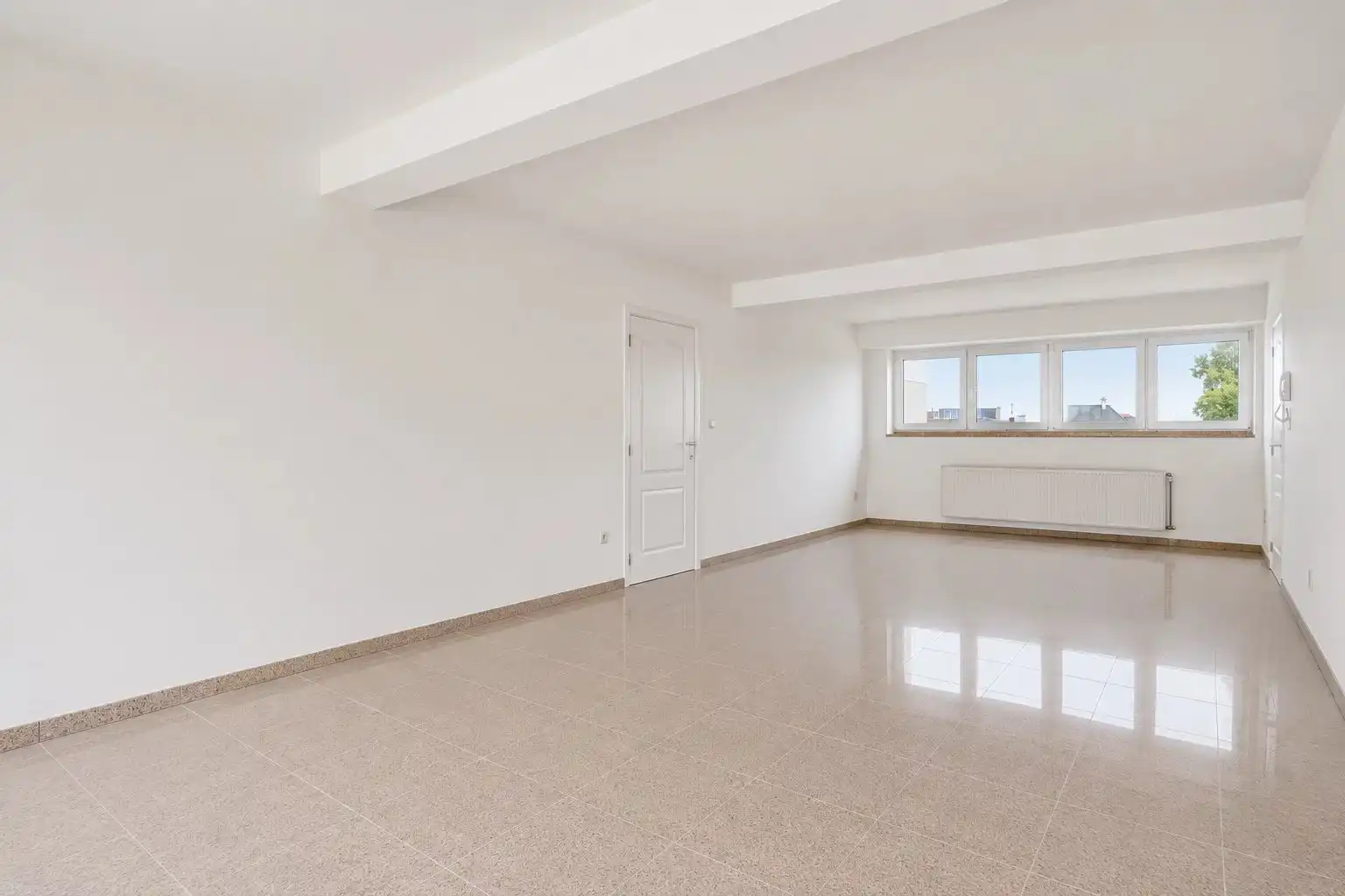 INSTAPKLAAR APPARTEMENT MET 2 SLPK'S  VAN 112M²  MET 2 SLPK'S  EN RUIM TERRAS IN KERMT (HASSELT) foto 10