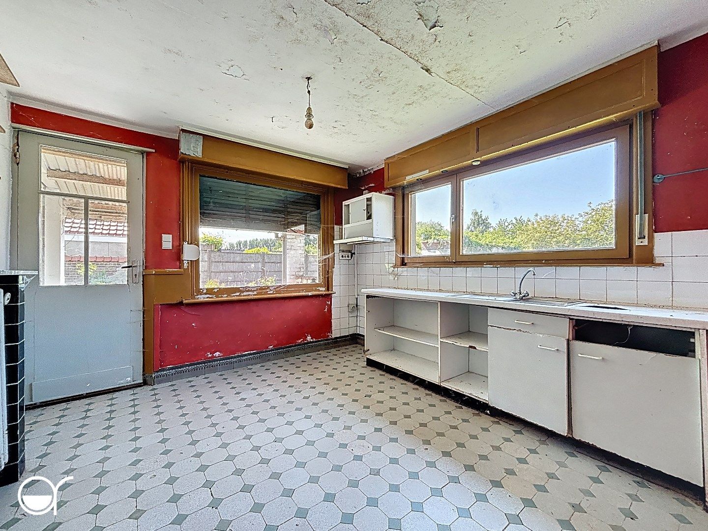 Volledig te renoveren landhuis op 2830m2 foto 8