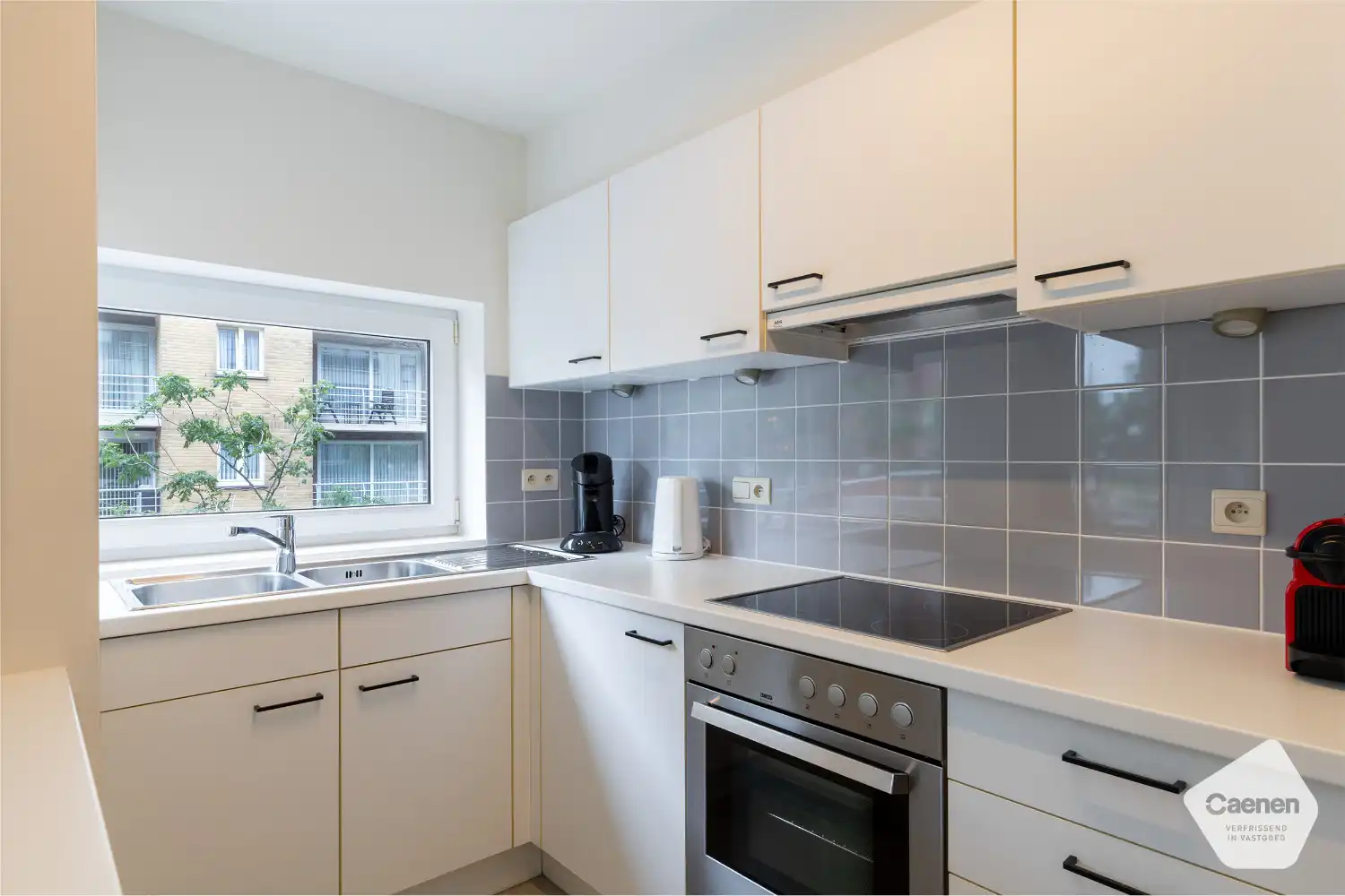Ruim en instapklaar appartement met aangenaam terras, gelegen op een rustige locatie foto 10