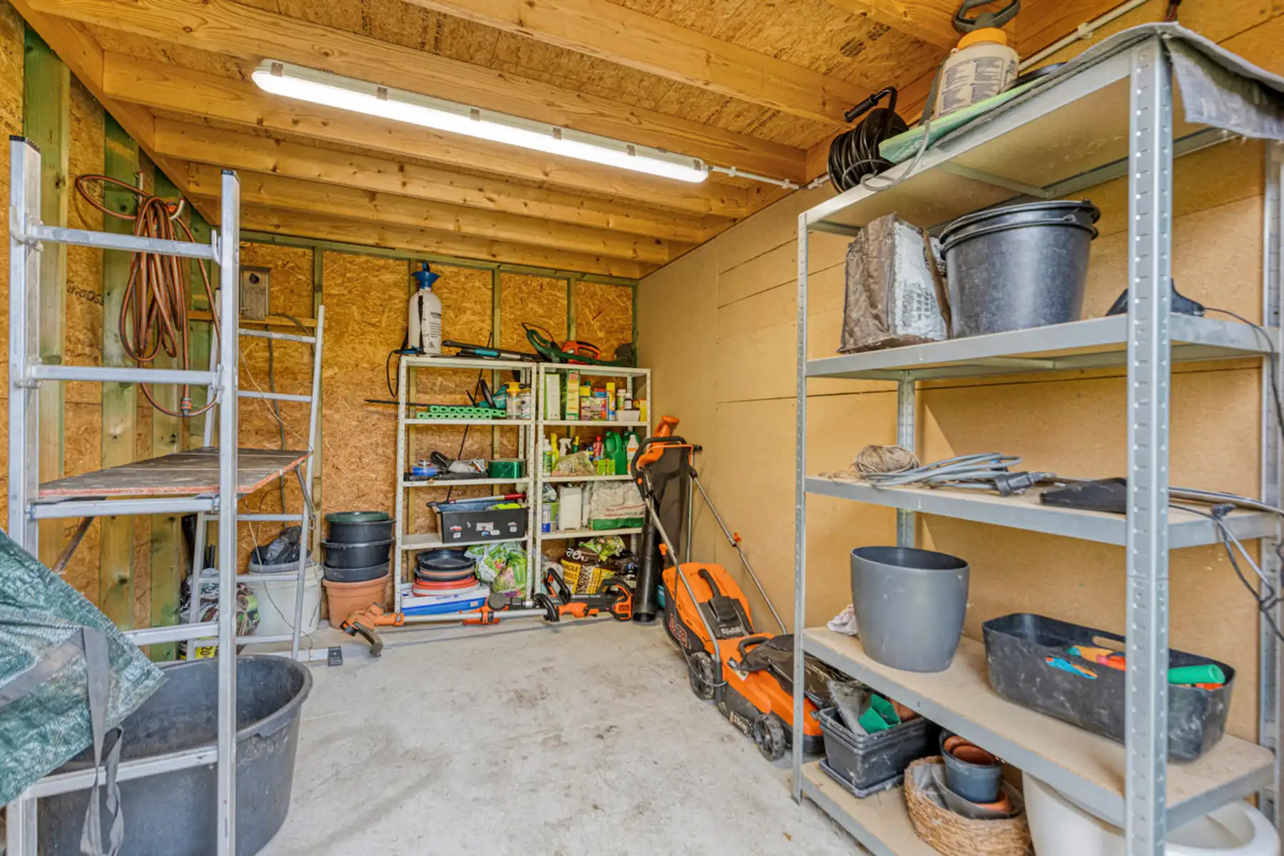 Unieke ruime woning met praktijkruimte + 5(6)slpkmrs op 25 a foto 33