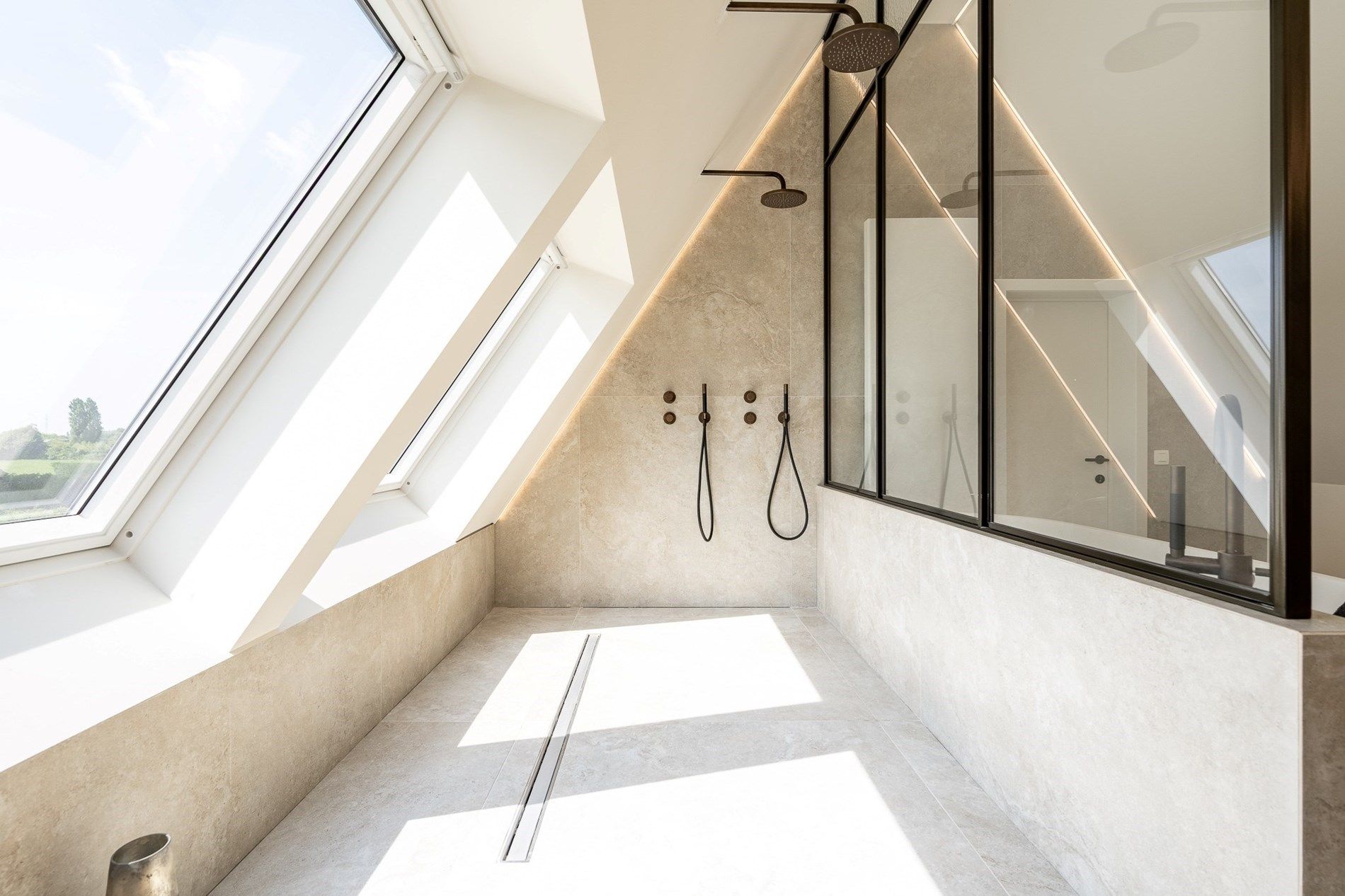Prachtige alleenstaande fermette op 2645 m² grond foto 24