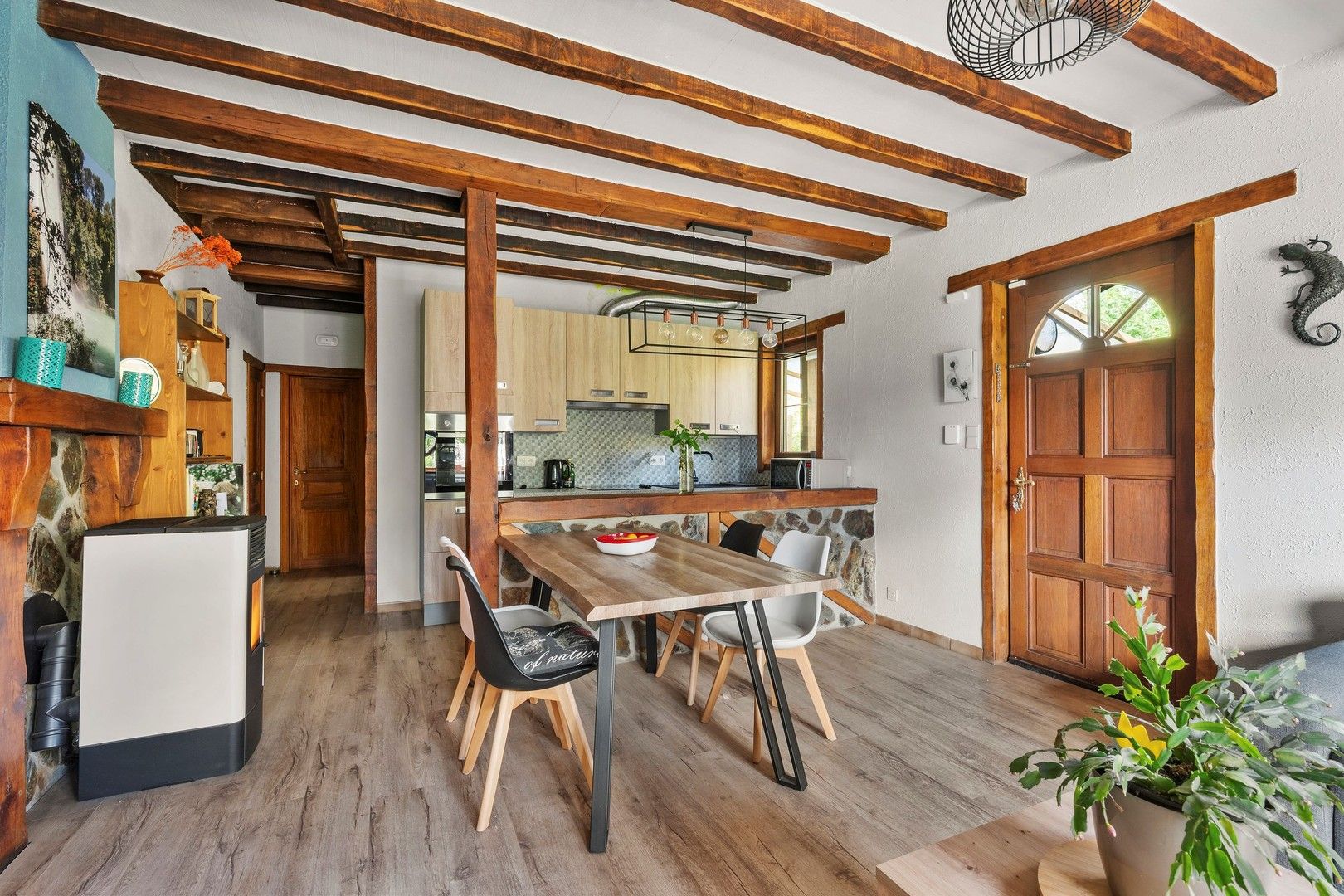 Gezellige chalet met 3 kamers in het vakantiedomein "Le Caillou d'Eau" te Pétigny Couvin met zicht op het riviertje l'Eau Noire - Chalet confortable de 3 chambres dans le domaine de vacances « Le Caillou d'Eau » à Pétigny Couvin avec vue sur la rivière l'Eau Noire foto 19