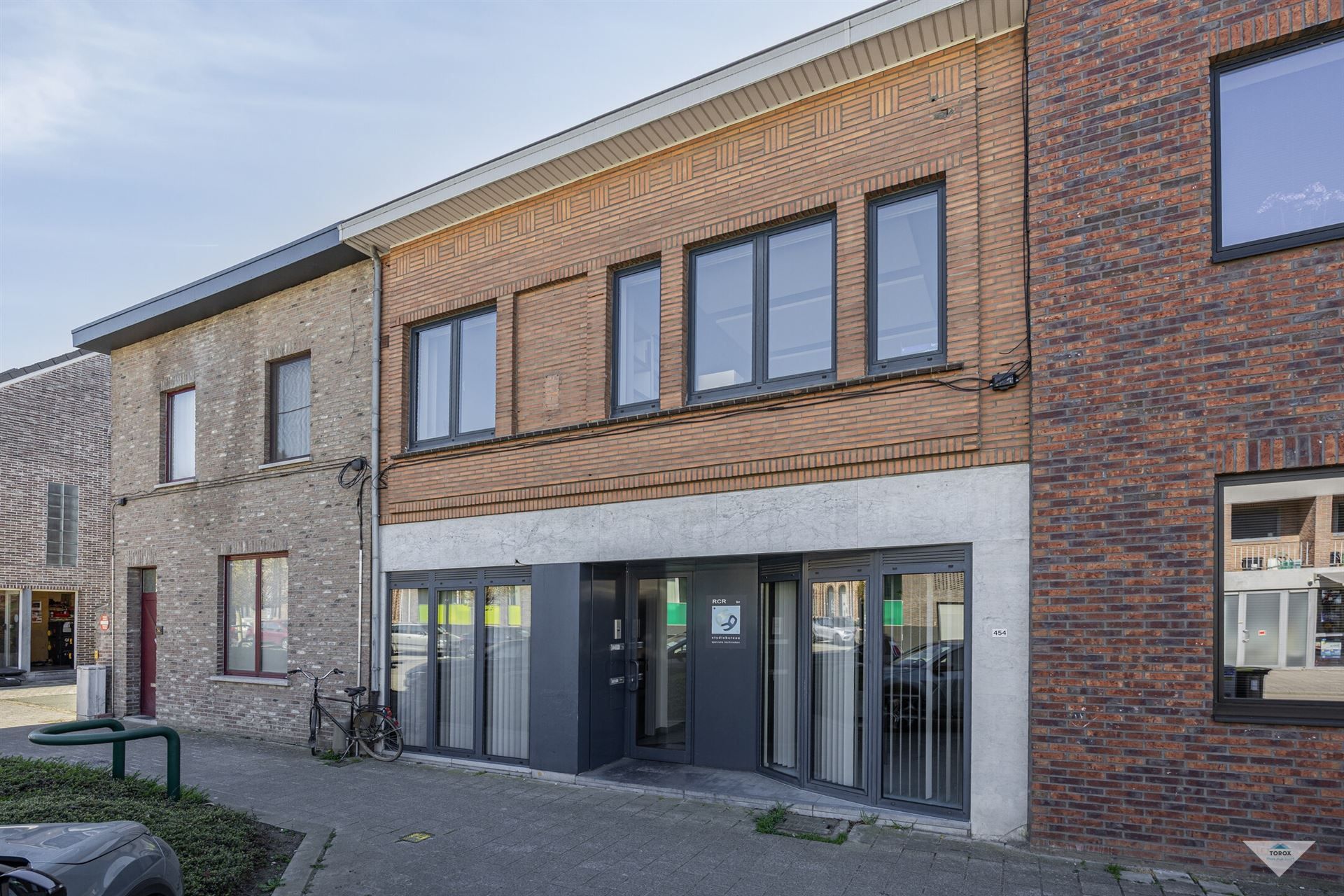 Charmante woning met kantoorruimte op toplocatie in Herent foto {{pictureIndex}}
