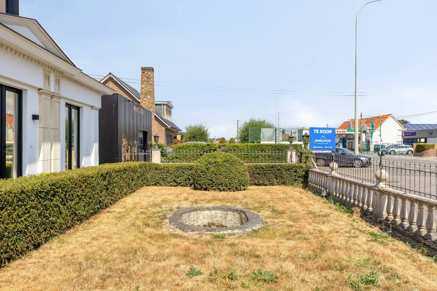 Bedrijfspand met woning en loods. foto 34