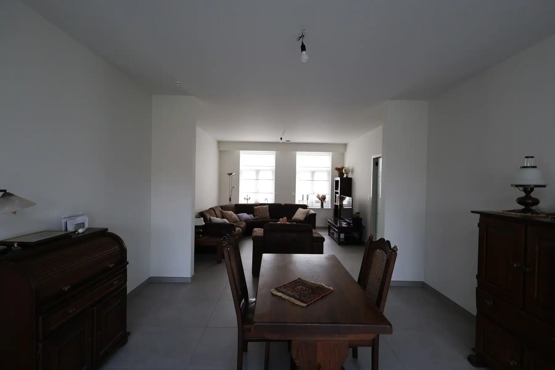 Een ruime nieuwbouwwoning met 3 slaapkamers, terras, tuin en garage.  foto 4