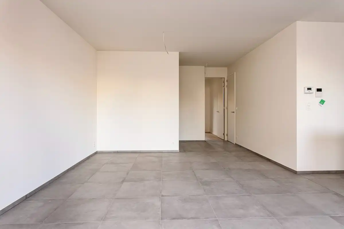 Instapklaar appartement met terras en parking foto 24